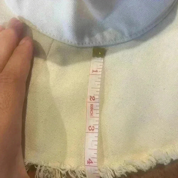 H&M women’s bucket hat cream sz M like new no flaws - Picture 8 of 8